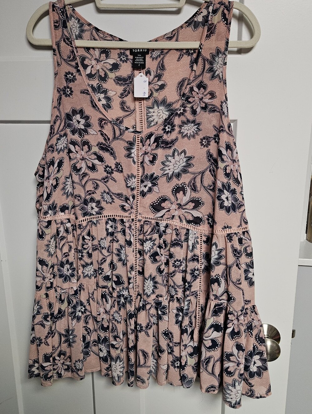 torrid Blush Pink Floral Tiered Tank Top - Picture 2 of 5